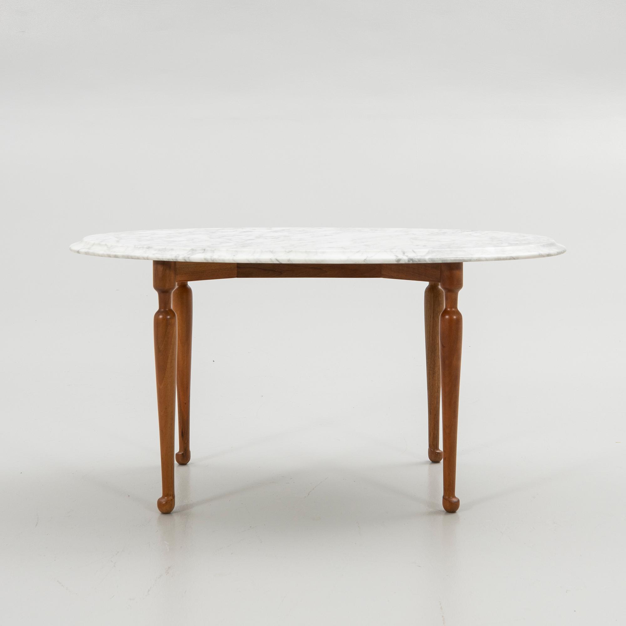 Josef Frank, sidobord, modell 1112, Firma Svenskt Tenn.