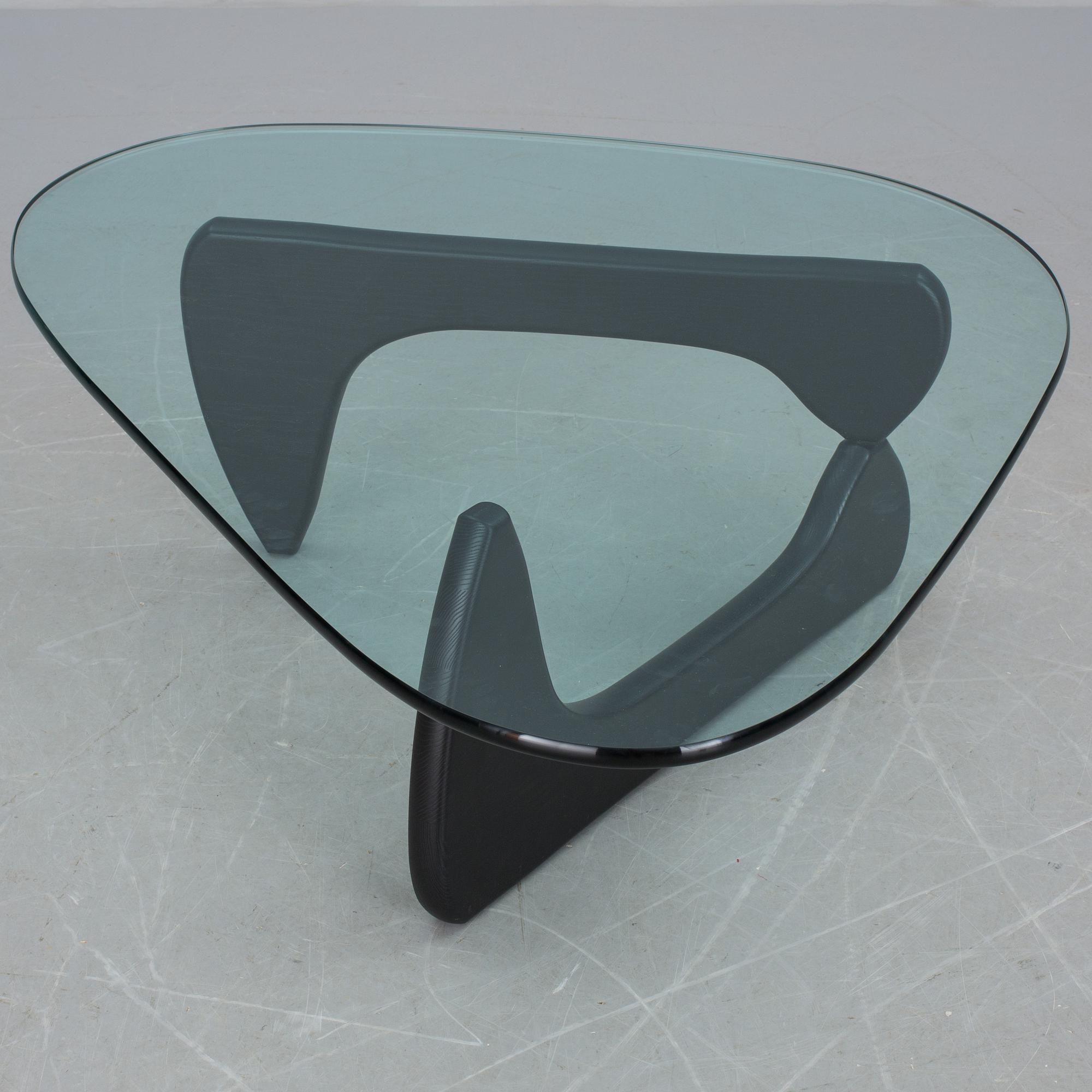 SOFFBORD, "Noguchi", Isamu Noguchi, Vitra. 1900-talets senare del.