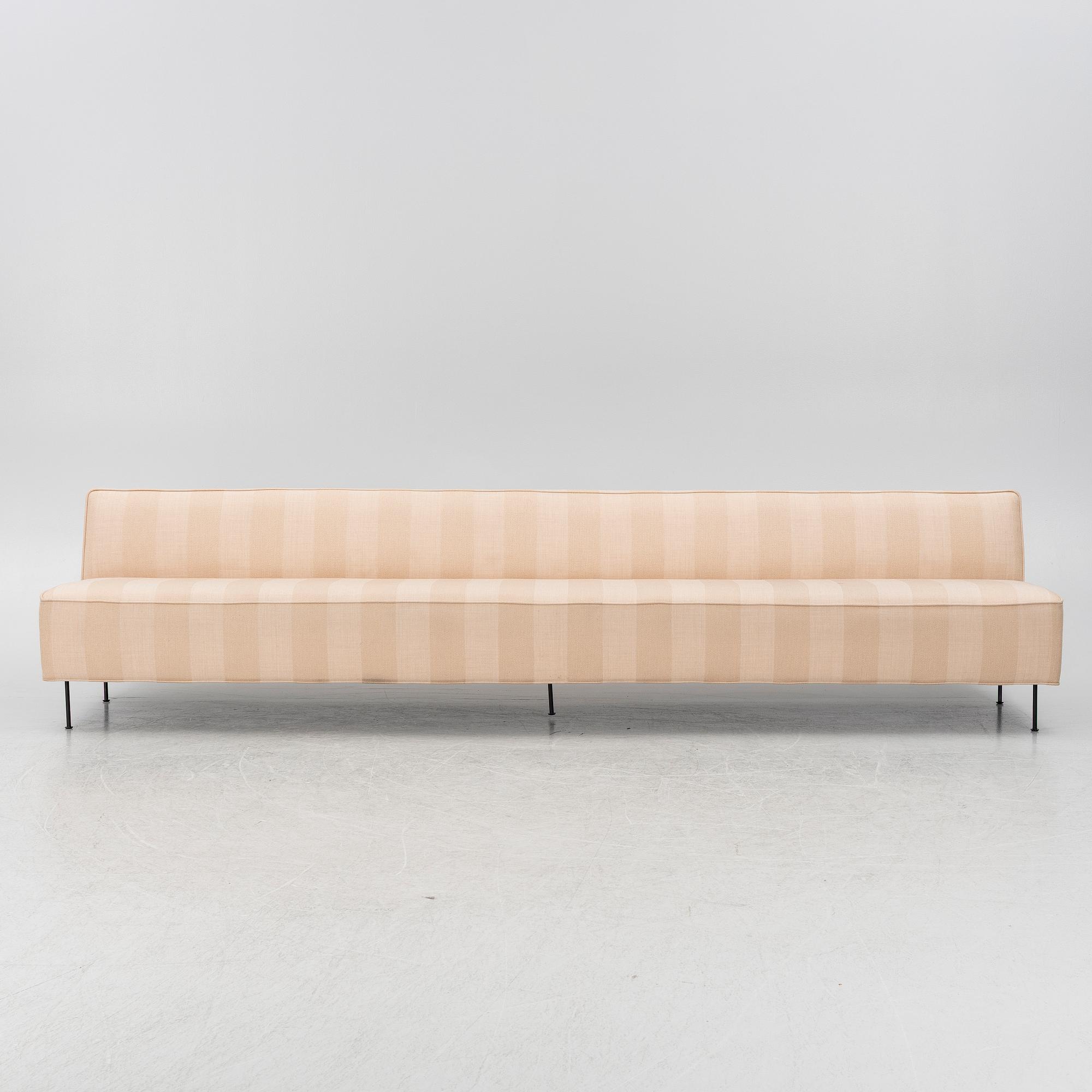 Greta Magnusson Grossman, soffa, "Modern Line", Gubi, Danmark, samtida.