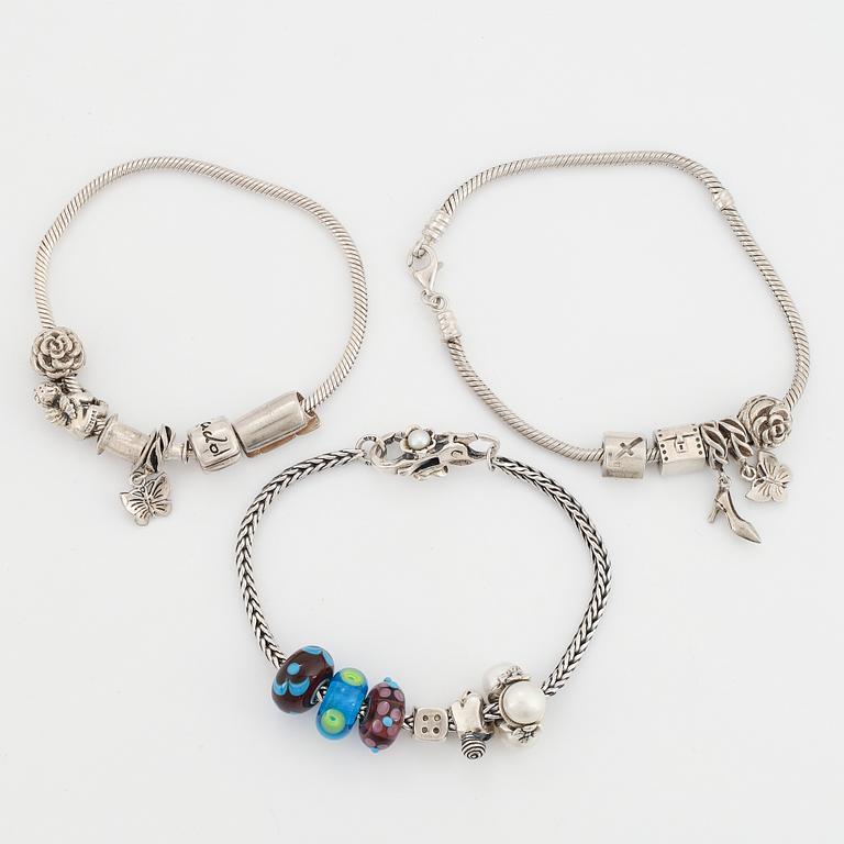 PANDORA, armband, tre st med berlocker, silver.