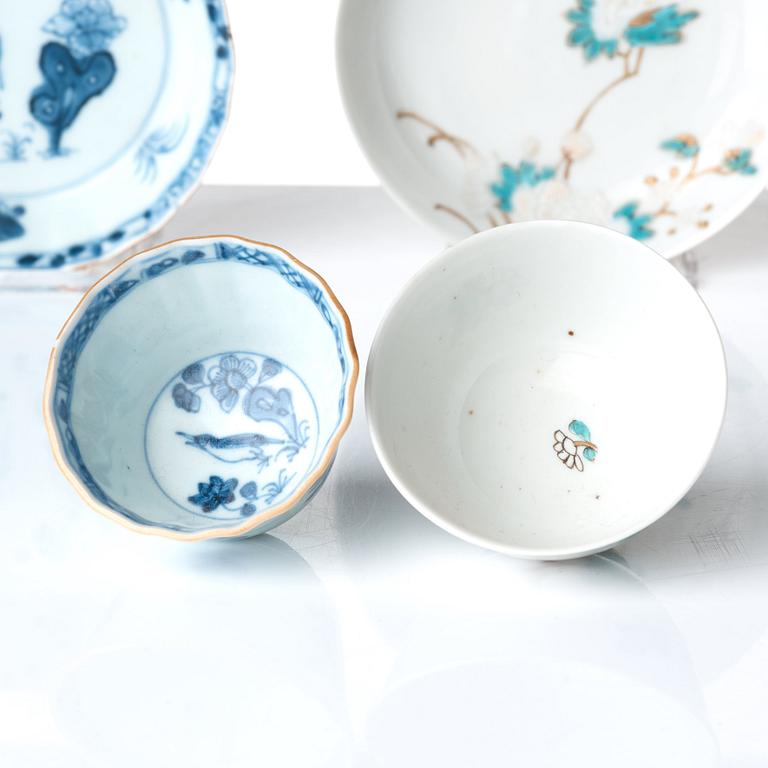 Koppar med fat, åtta stycken (4+4), porslin. Qingdynastin, 1700-tal.