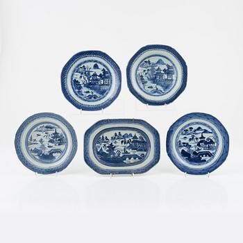 A set of blue and white plates and dishes, Qing dynasty,  Jiaqing (1796-1820), (30 pieces).