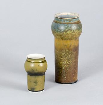 VASER, två st, stengods, Britt-Louise Sundell, Gustavsberg Studio. 1950/60-tal.