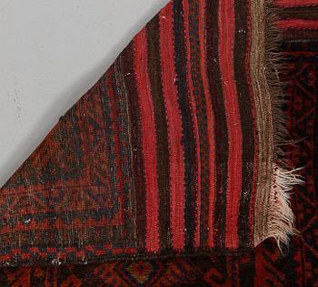 MATTA, orientalisk, total längd 156, bredd 86 cm, old.