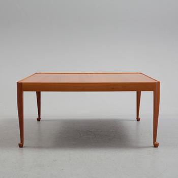 A Josef Frank coffee table, "Diplomat", Firma Svenskt Tenn.