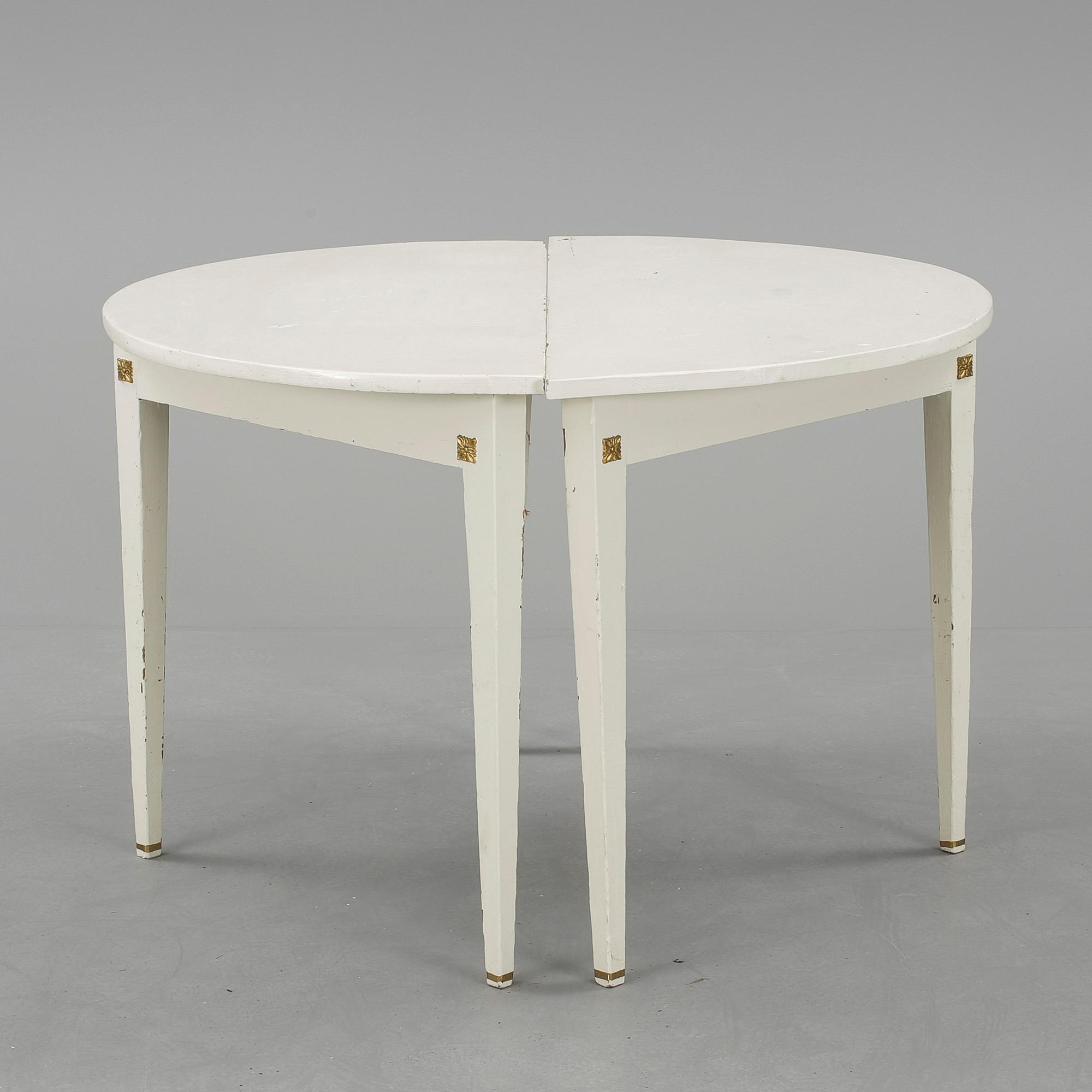MÅNBORD, ett par, 1800-talets mitt.