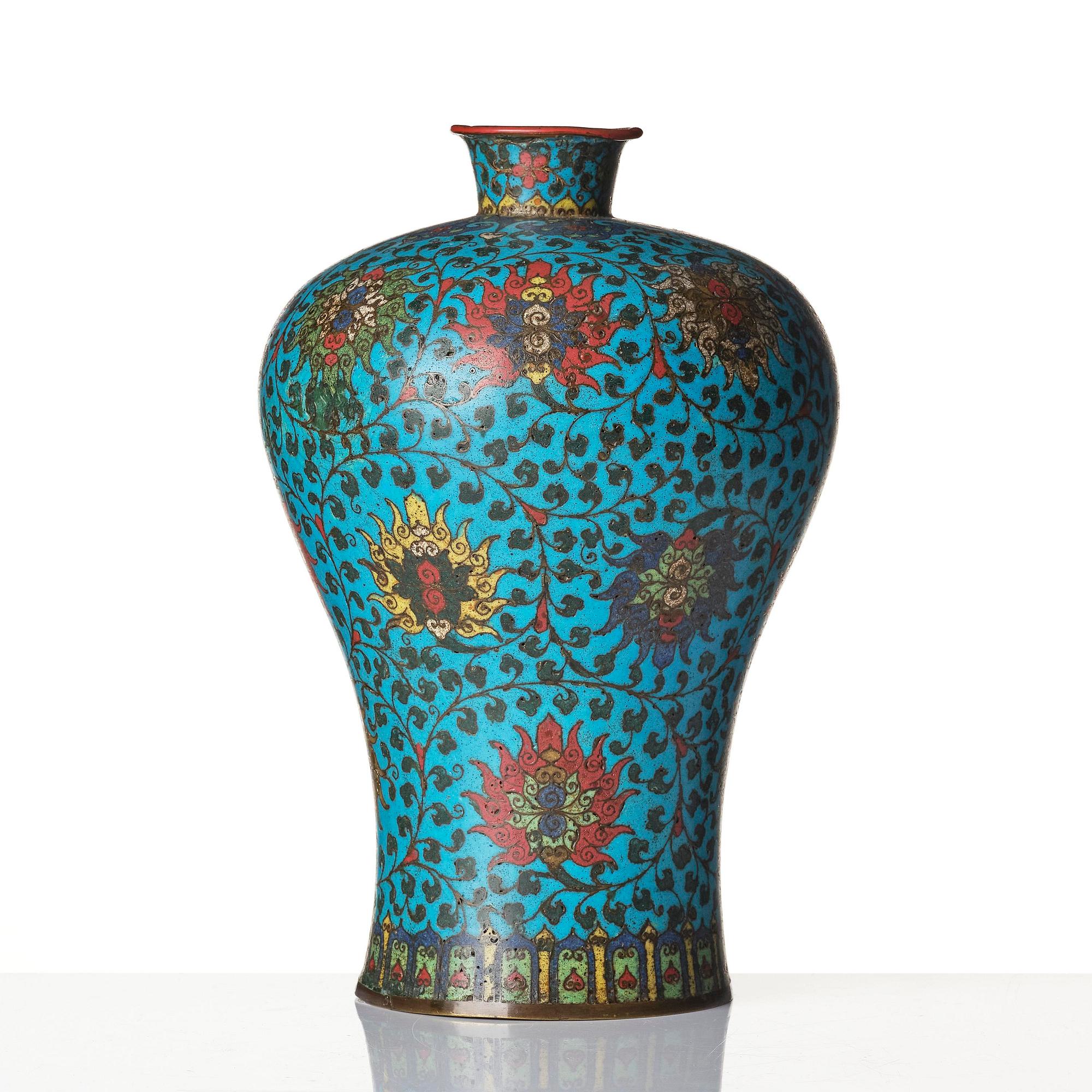 A cloisonne 'lotus' vase, Meiping, late Ming dynasty, 17th century.