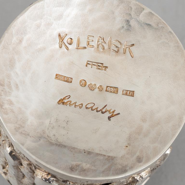 Two small sterling silver boxes with lid, marks of Lars Arby, Gothenburg 1970 and 1980.