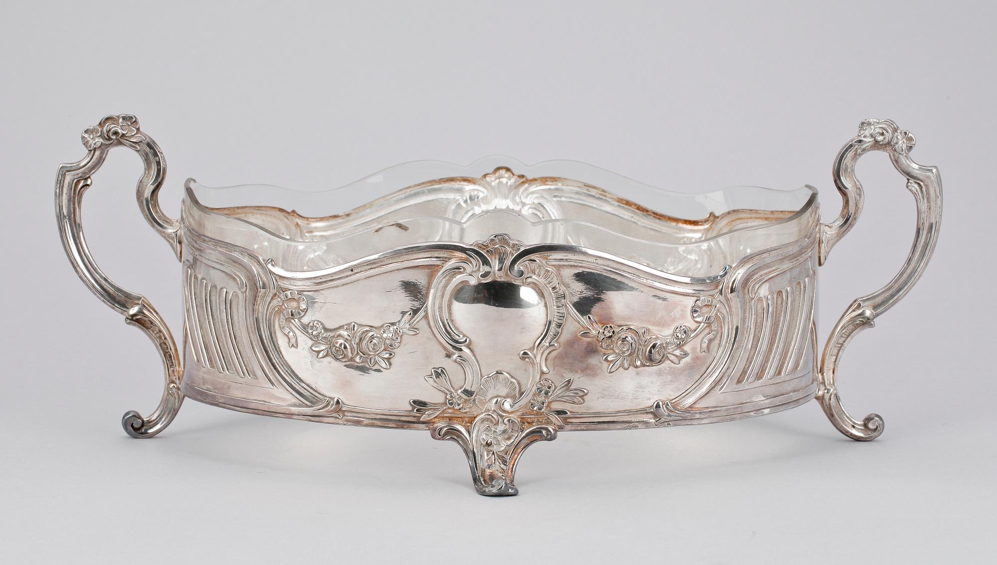 JARDINJÄR, nysilver och glas. Rokokostil, 1900-talets början.