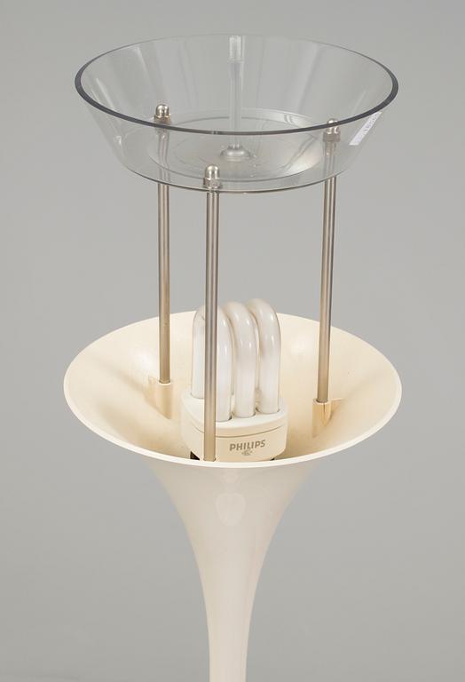 GOLVLAMPA, "Pantella", Verner Panton, 1900-talets andra hälft.