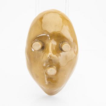 Signe Persson-Melin/Claes Oldenburg, a mask of Claes Oldenburg glased stoneware 1960s.