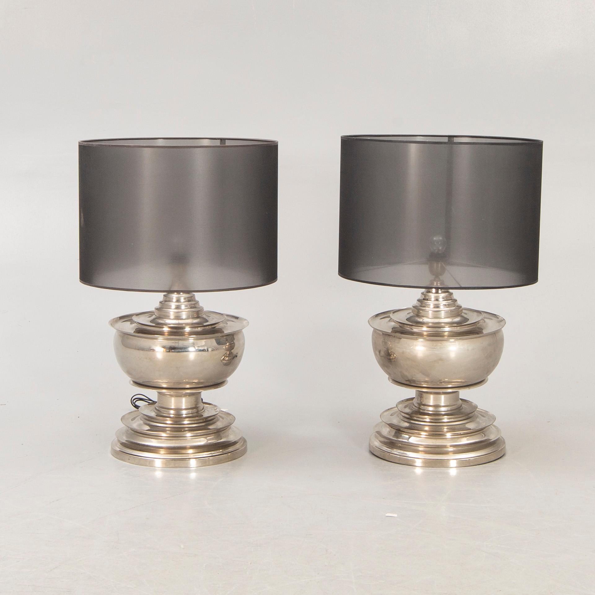A pair of Eichholtz "Pagoda" 21st century metall table lamps.