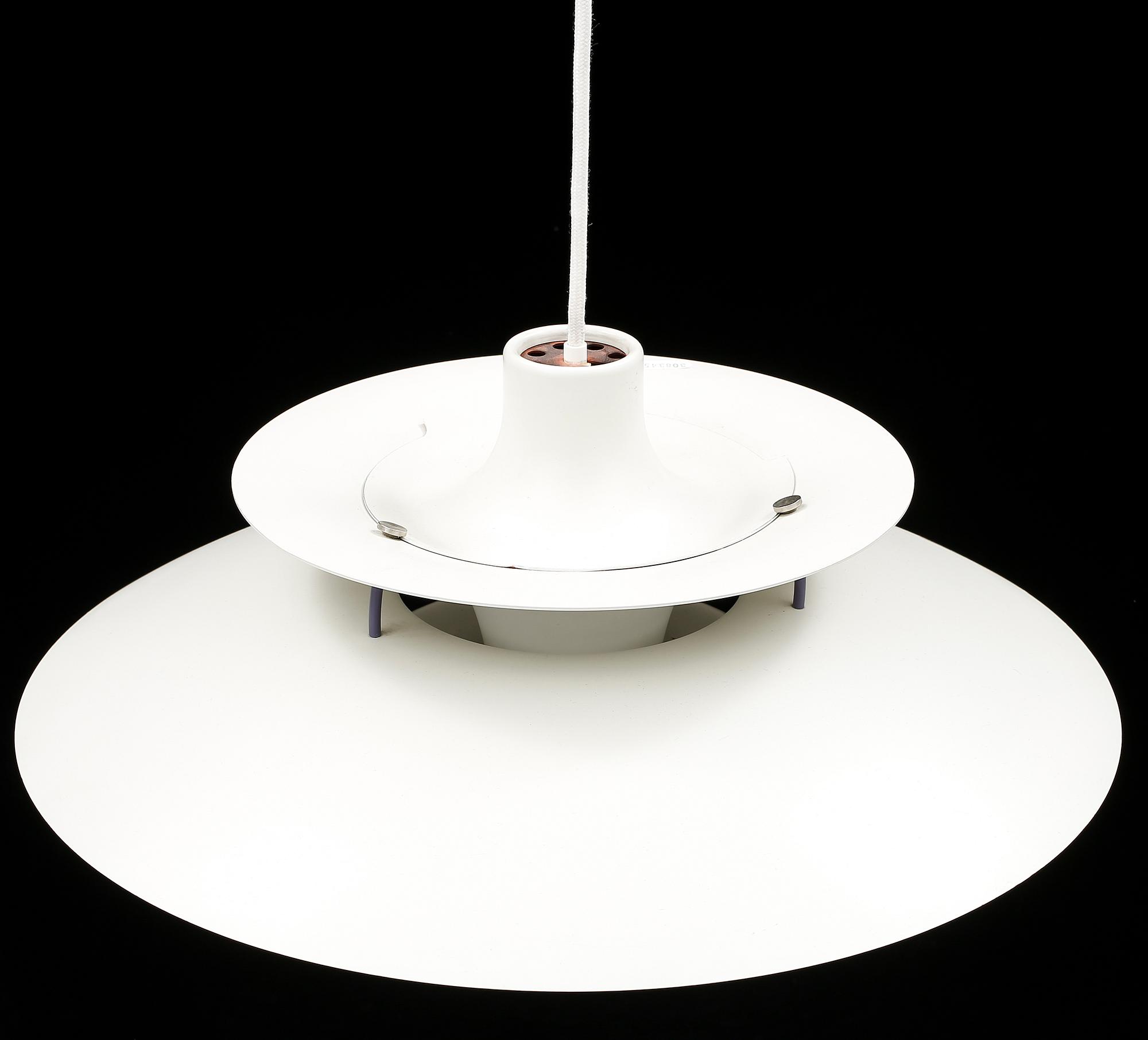 TAKLAMPA, PH-5, Poul Henningsen för Louis Poulsen.