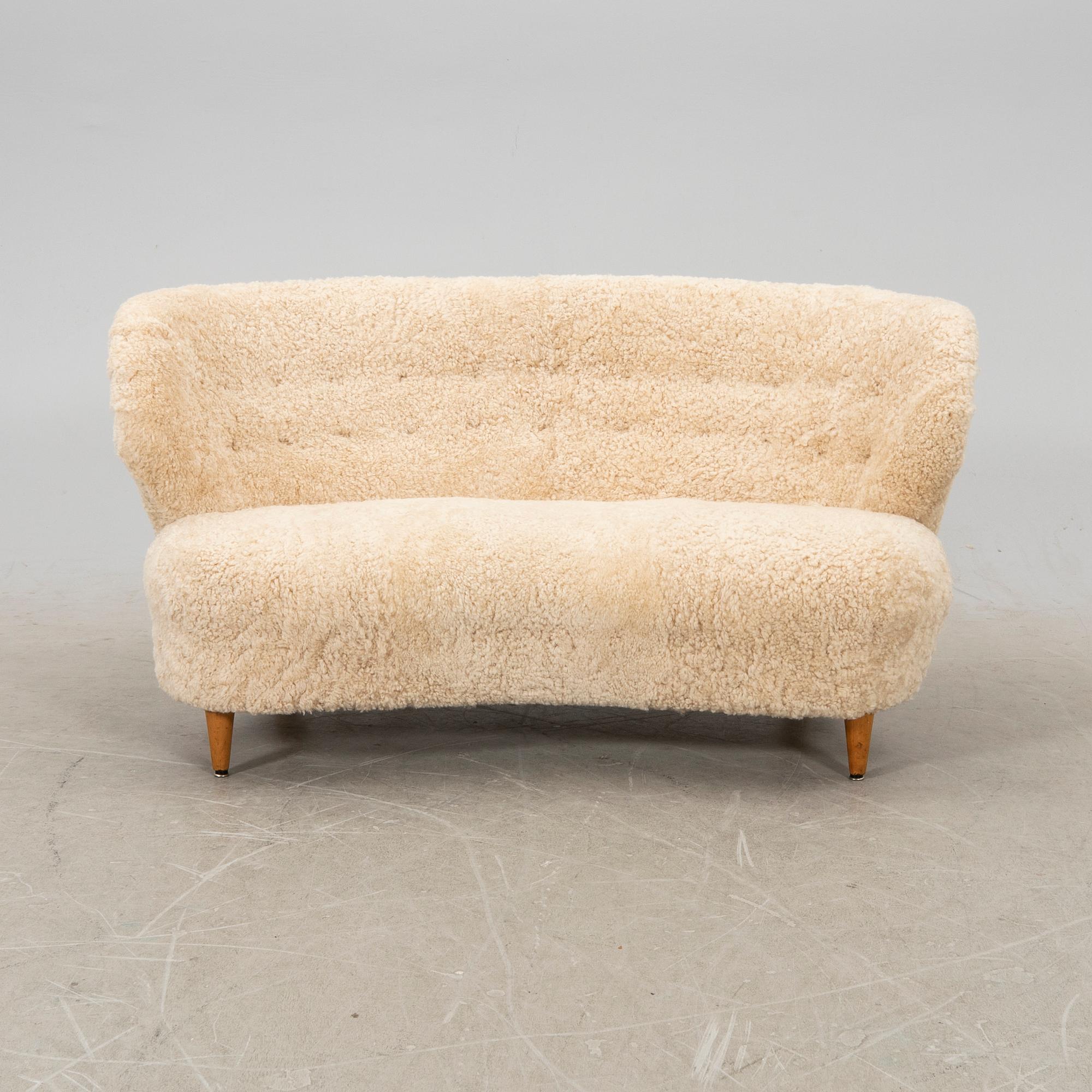 Sofa, probably Finland, first half of the 20th century.