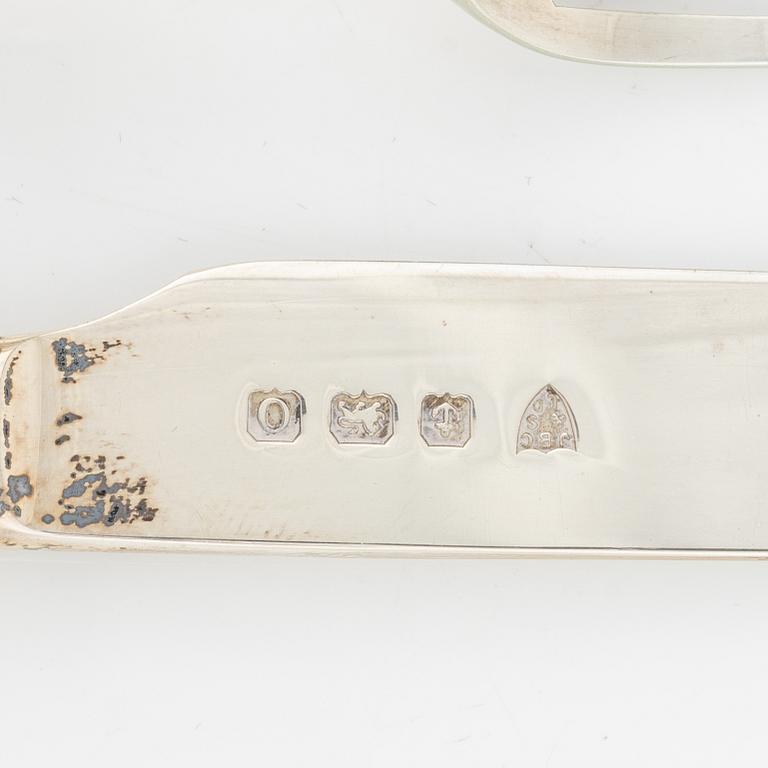 A set of twelve Silver Dessert Cutlery, J.B. Chatterley & Sons Ltd, Birmingham, England, 1938.