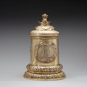 An English 19th century silver-gilt tankard, marks of William Eaton, London 1836.