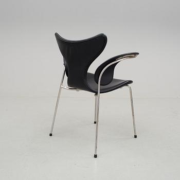 STOL, "Måsen / Mågen", Arne Jacobsen, Fritz Hansen, 2007.