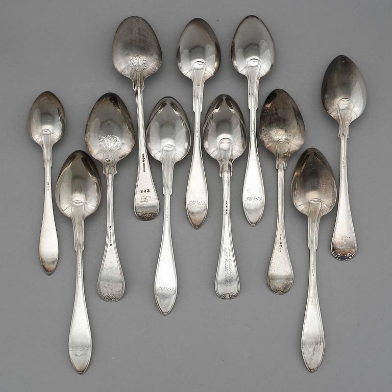 PARTI BESTICK, 33 st, silver, mestadels Sverige, 1800-1900-tal, vikt ca 1150 g.