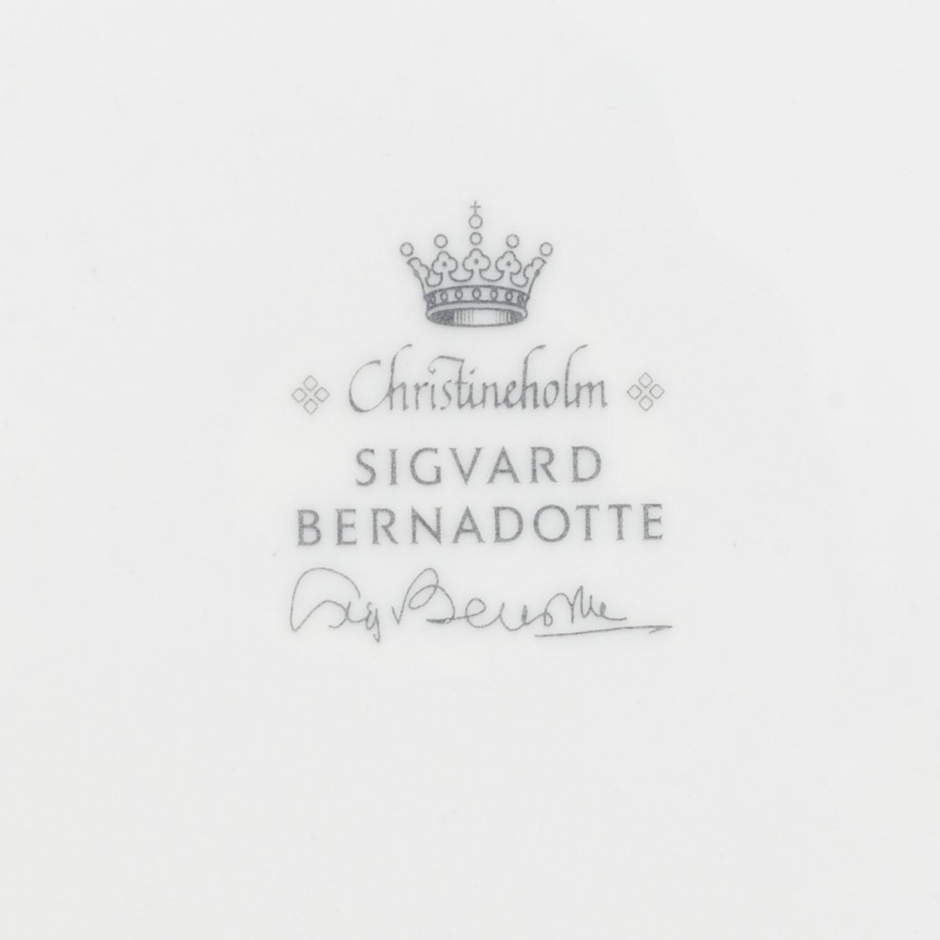 SIGVARD BERNADOTTE, 28 psc porcelaine, 'Christineholm'/'Marianne', Fyrklövern 1999-2000.