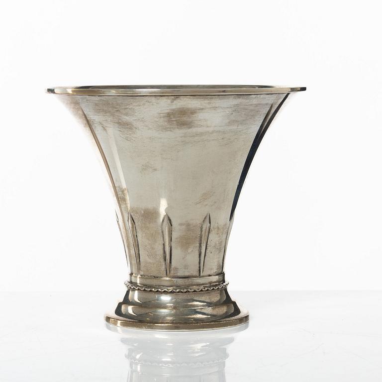CG Hallberg, bägare, silver, Stockholm 1930.