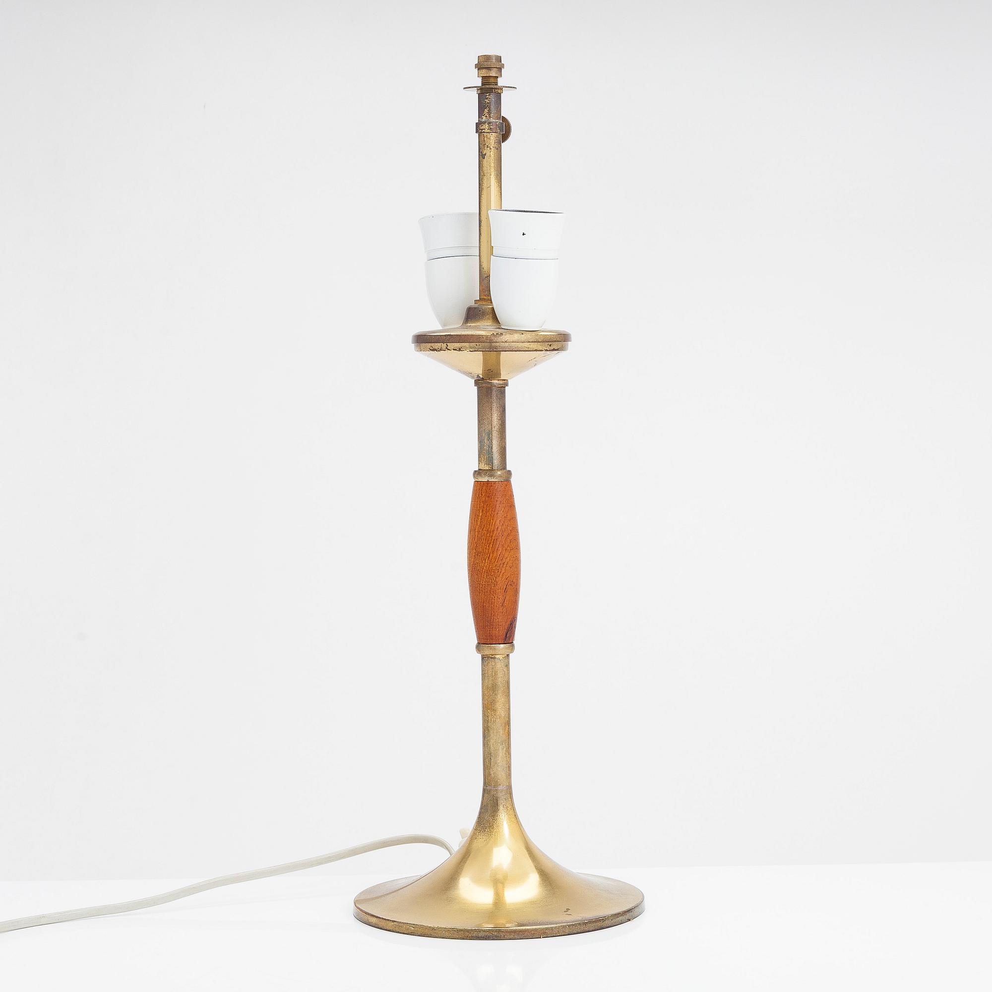 A mid-20th century table lamp for Sievä.