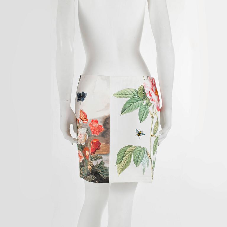 STELLA MCCARTNEY, a floral printed skirt, size 44.