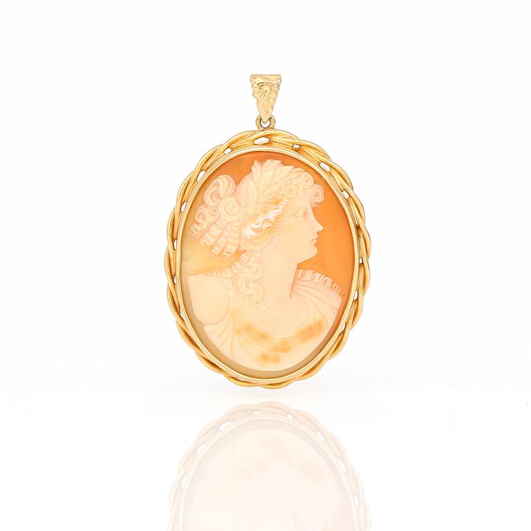 HÄNGE, Kamé, 18 k guld. Vikt ca 13 gram.