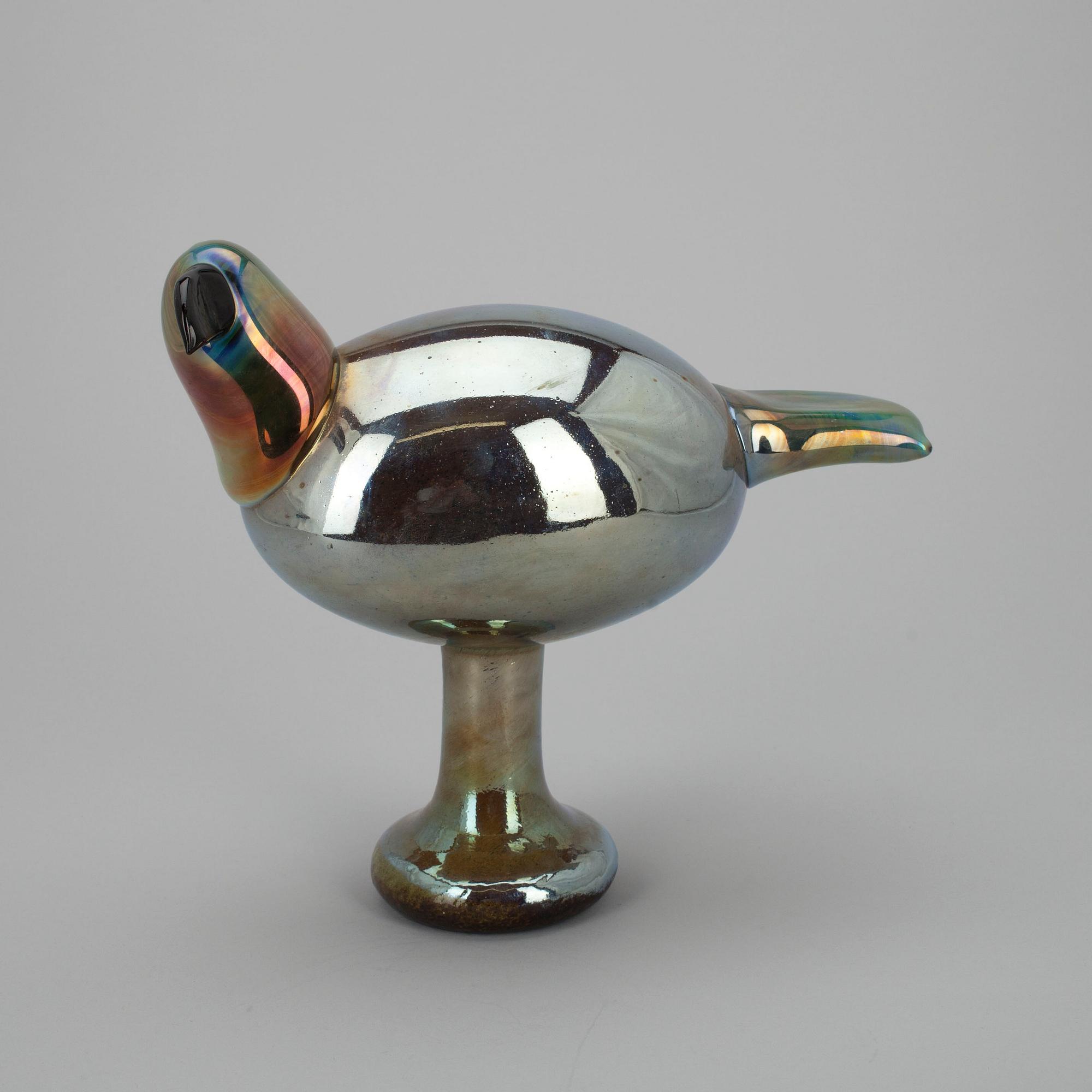 FÅGEL, glas, sign. O. Toikka, Nuutajärvi 74/150.