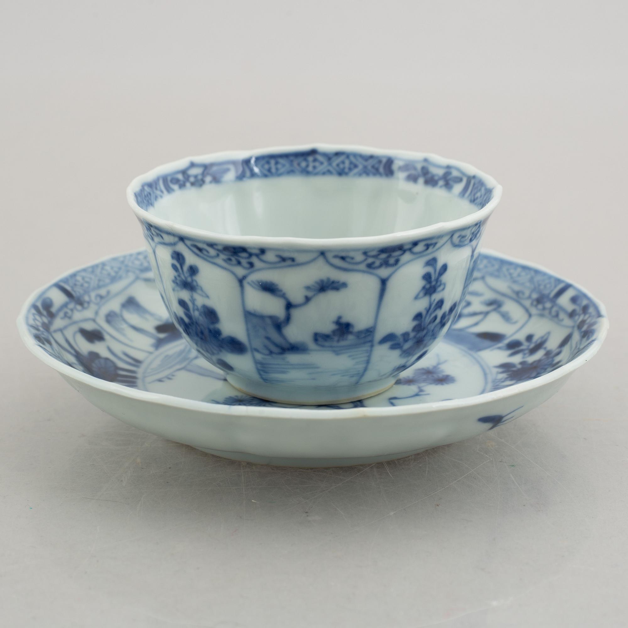 Koppar med fat, ett par + 1, porslin, Kina, Kangxi (1662-1722).