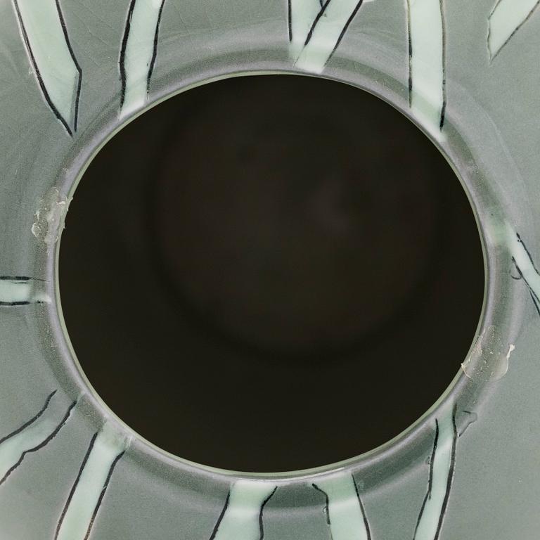 Inkeri Leivo, urna med lock, "Aino", keramik signerad Inkeri Leivo Arabia.