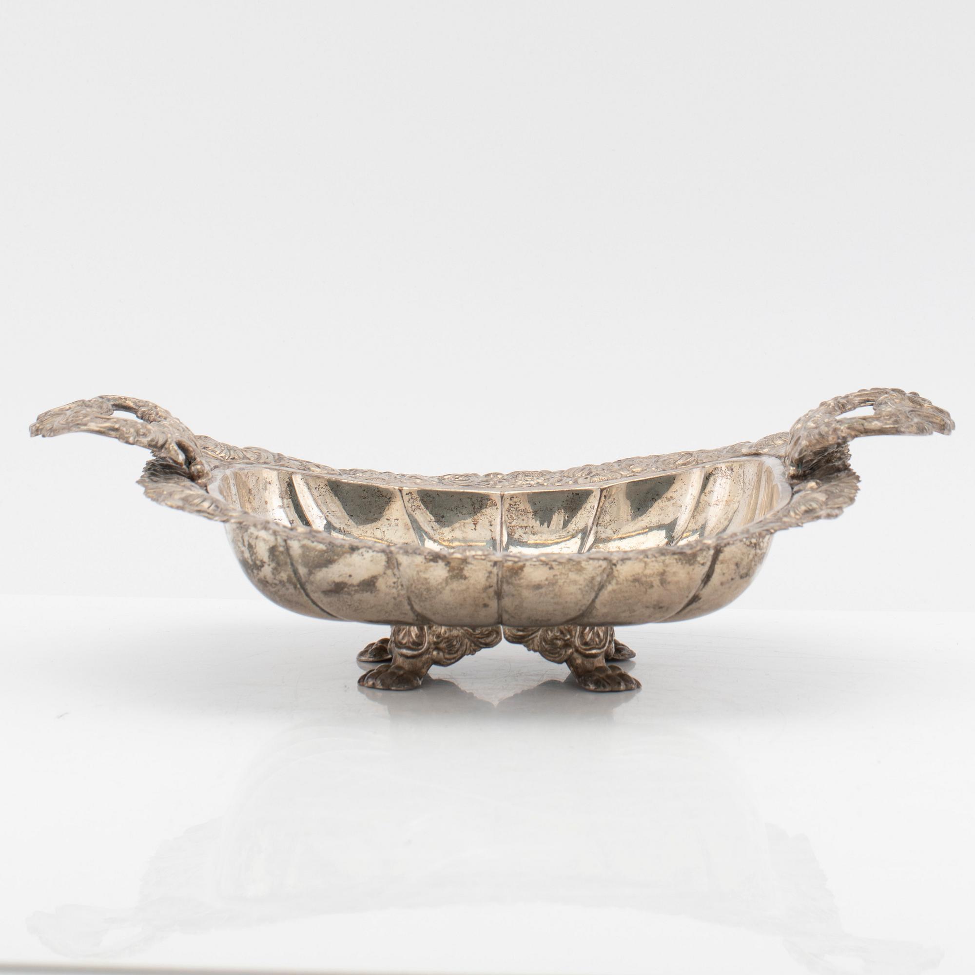Confectionery bowl, silver, Gustav Möllenborg, Stockholm, 1837.