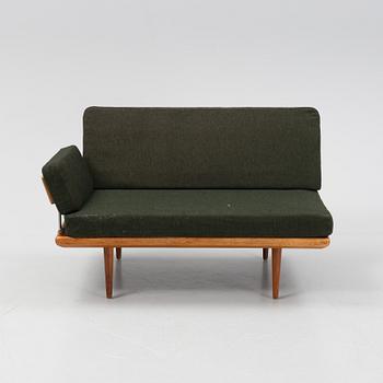 Peter Hvidt & Orla Mølgaard Nielsen, hörnsoffa med bord 3 dlr, "Minerva", France & Daverkosen Danmark 1950-tal.