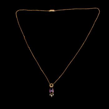 COLLIER 18K guld med ametist och orientaliska pärlor, 1800-tal. Vikt 7.2 gram.