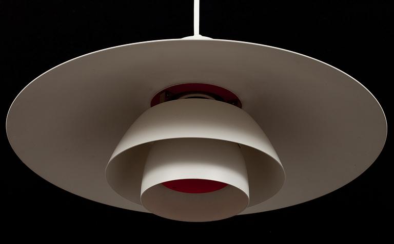 TAKLAMPA, "PH-4", Poul Henningsen för Louis Poulsen Danmark. Höjd ca 18 cm.