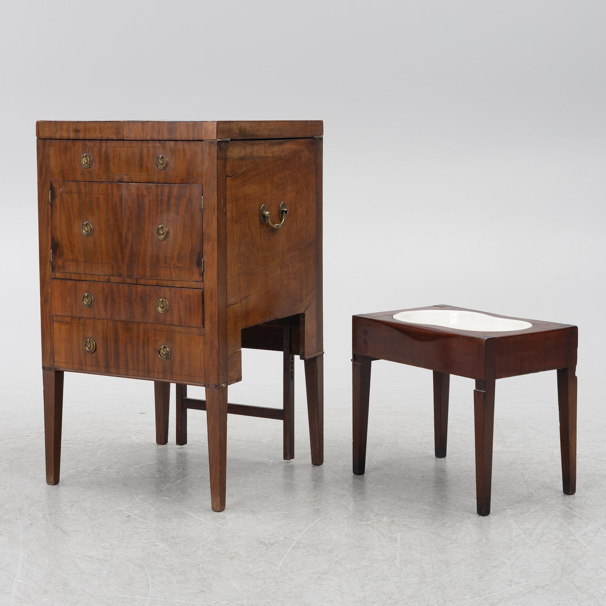 Washbasin, England, circa 1800.