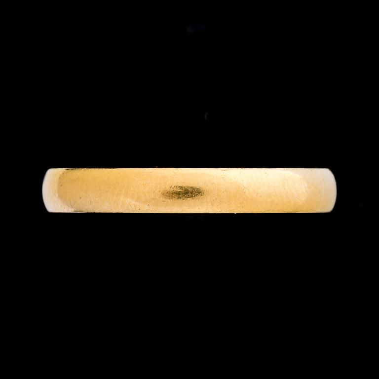 RING, 23 k. Vikt ca 6 g.