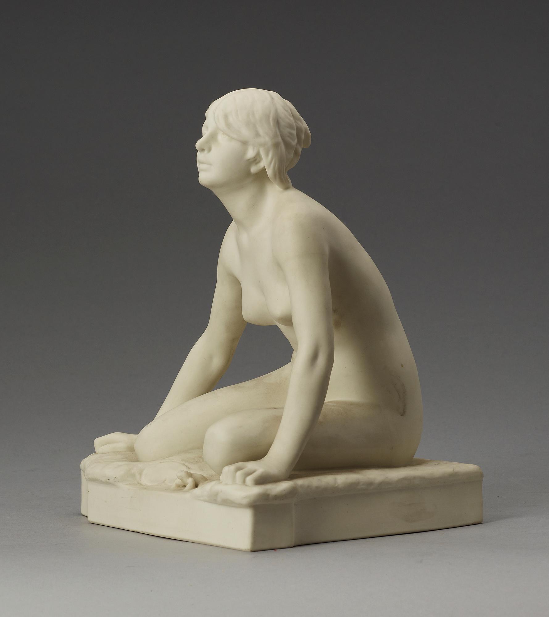 FIGURIN, parian. "Grodan", efter Per Hasselberg, Gustavsberg 1913.