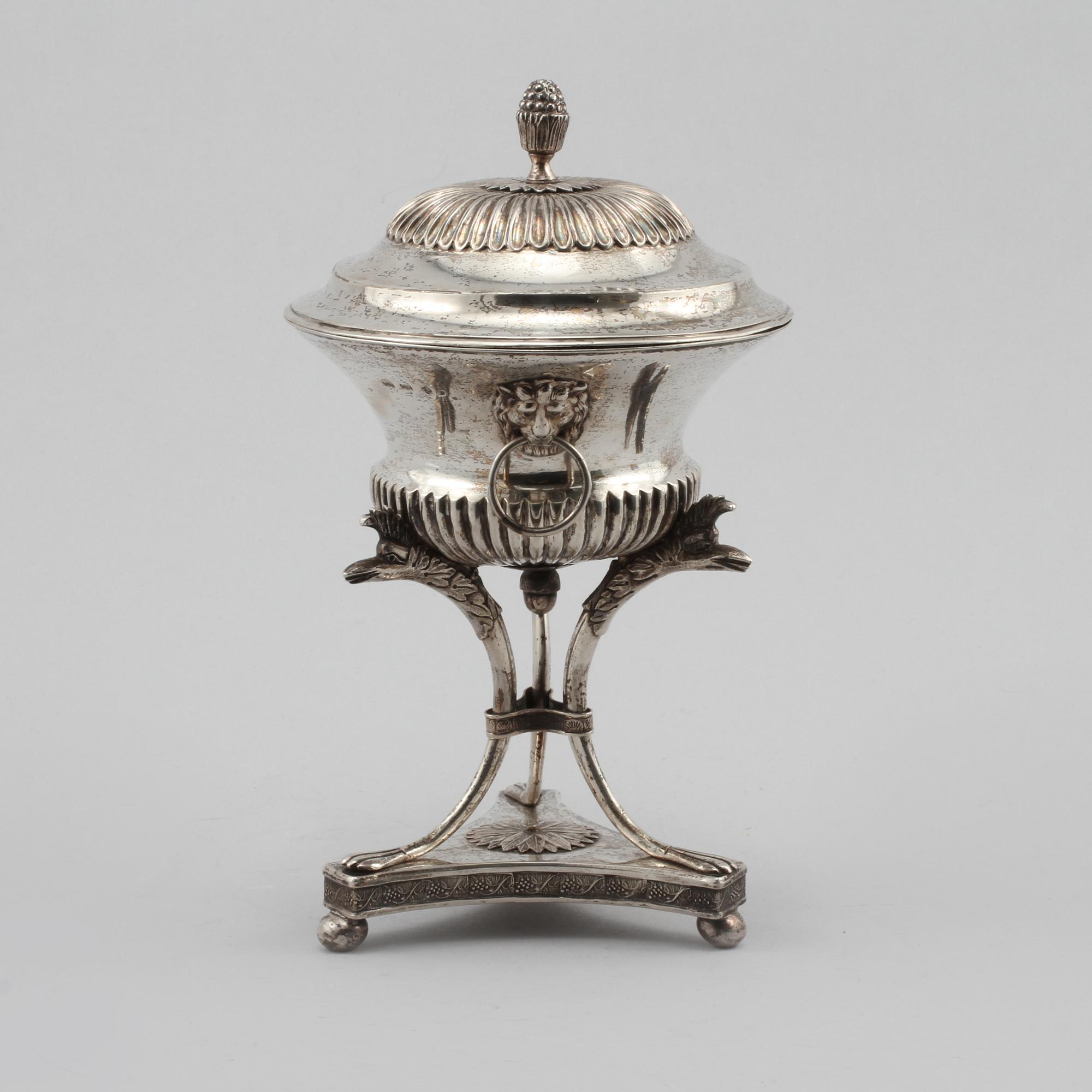 SOCKERSKÅL, silver, empire, Olof Hagrelius, Mariefred, 1826. Vikt 628 g.