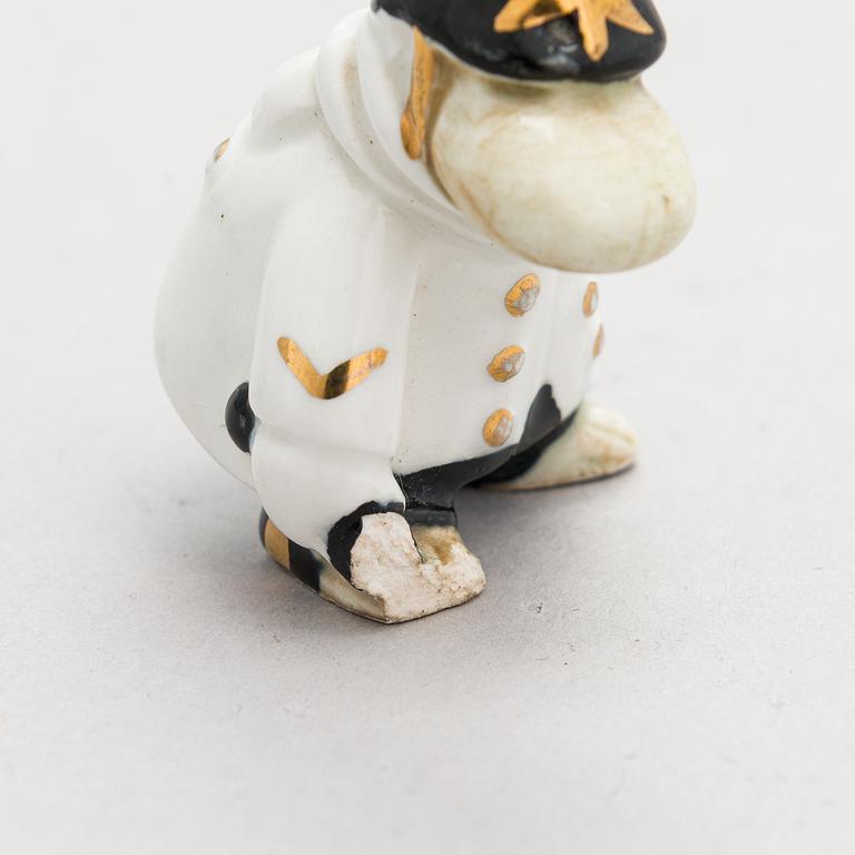 Leo Tykkyläinen, Muumi-figuriineja, 8 kpl,keramiikka, Arabia, 1950-luku.