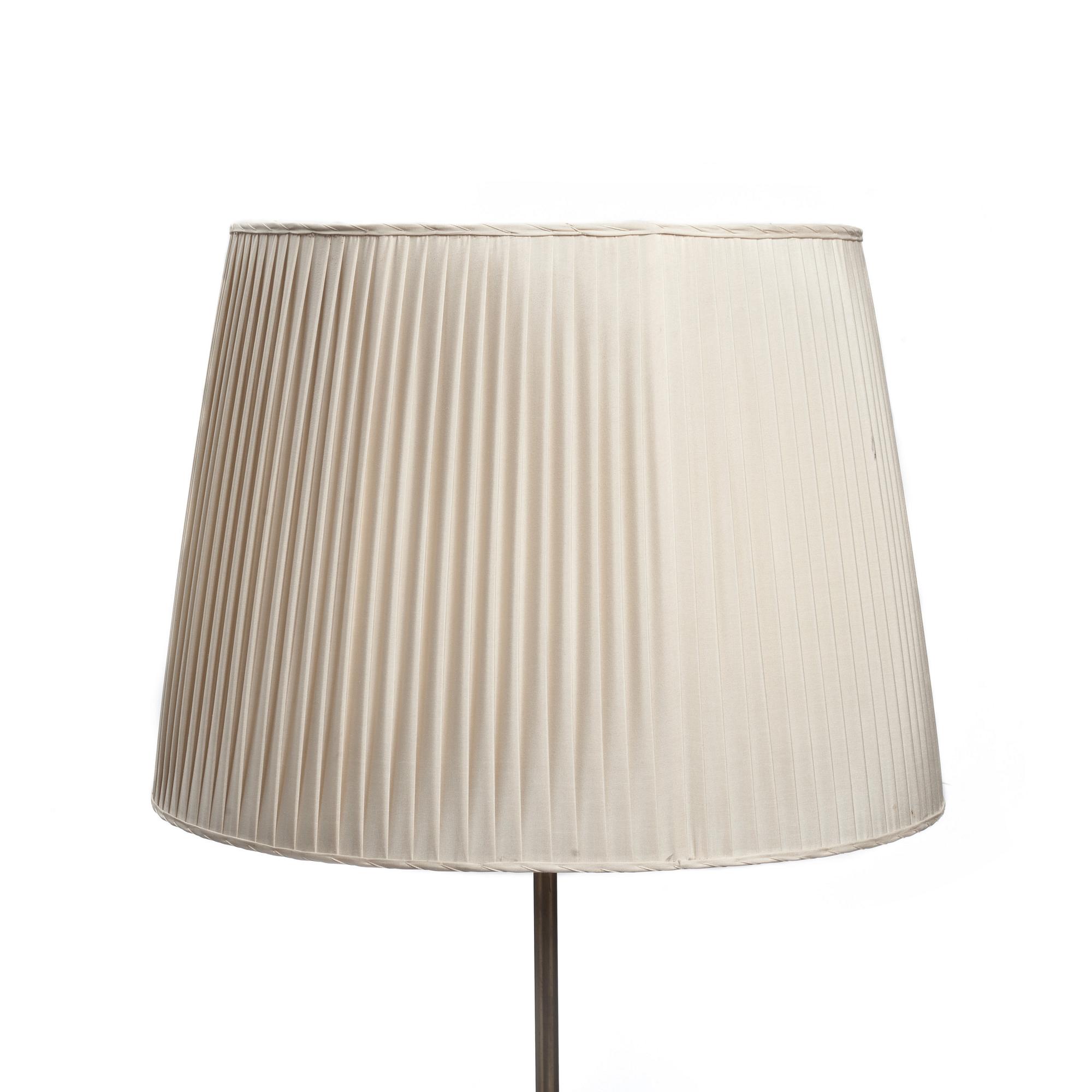 LAMPA, mässing, Josef Frank, Svensk Tenn, modellnummer 2148, 1900-talets första hälft.