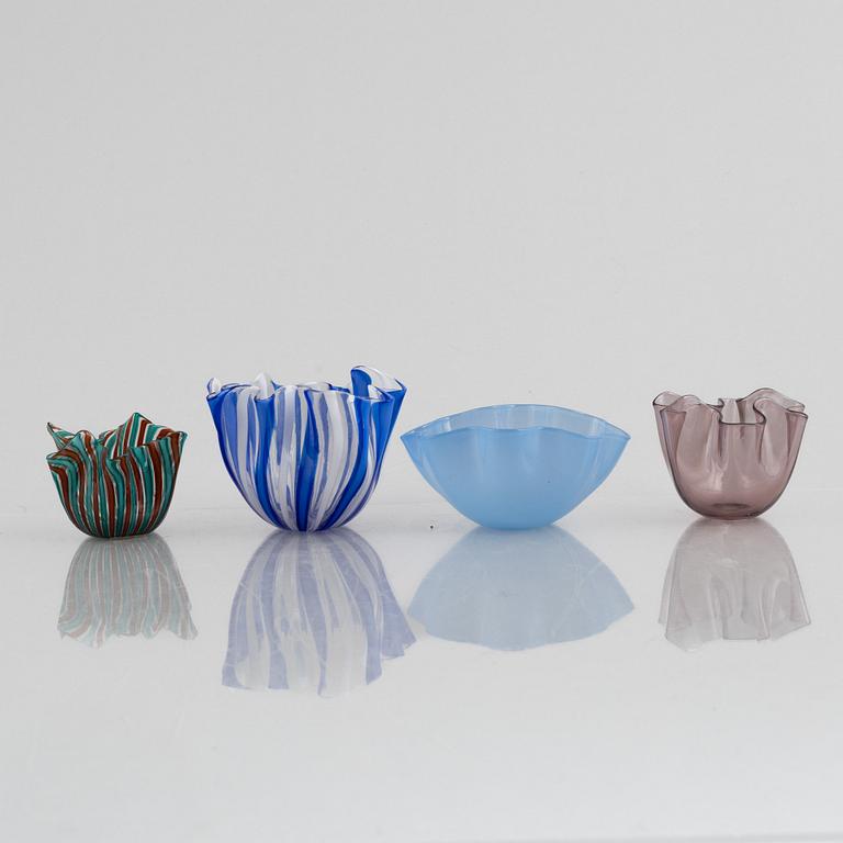 Skålar, 4 st, glas, bl.a. Sven Palmqvist, Orrefors och Venini, Murano, Italien.