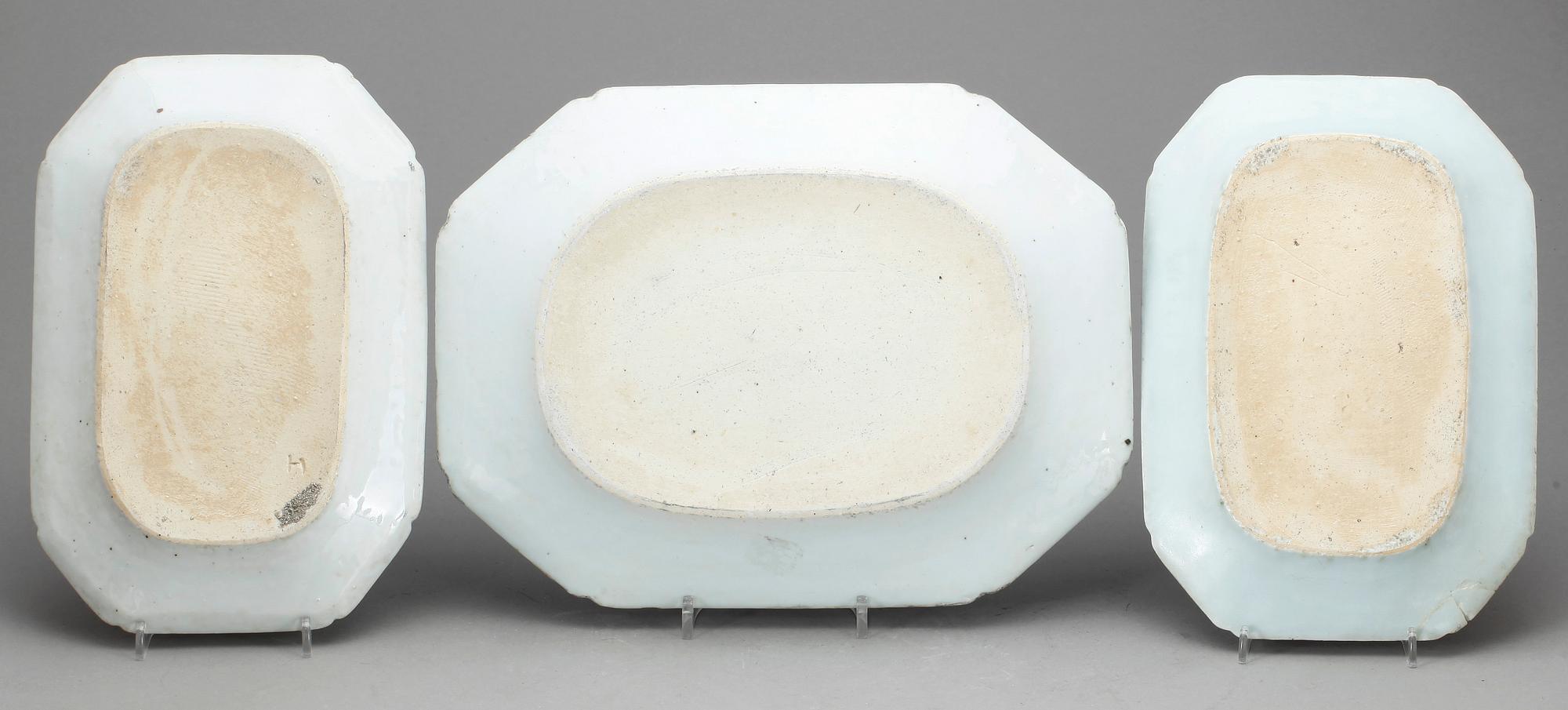 STEKFAT, 3 st, porslin, Kina, 1700-tal.