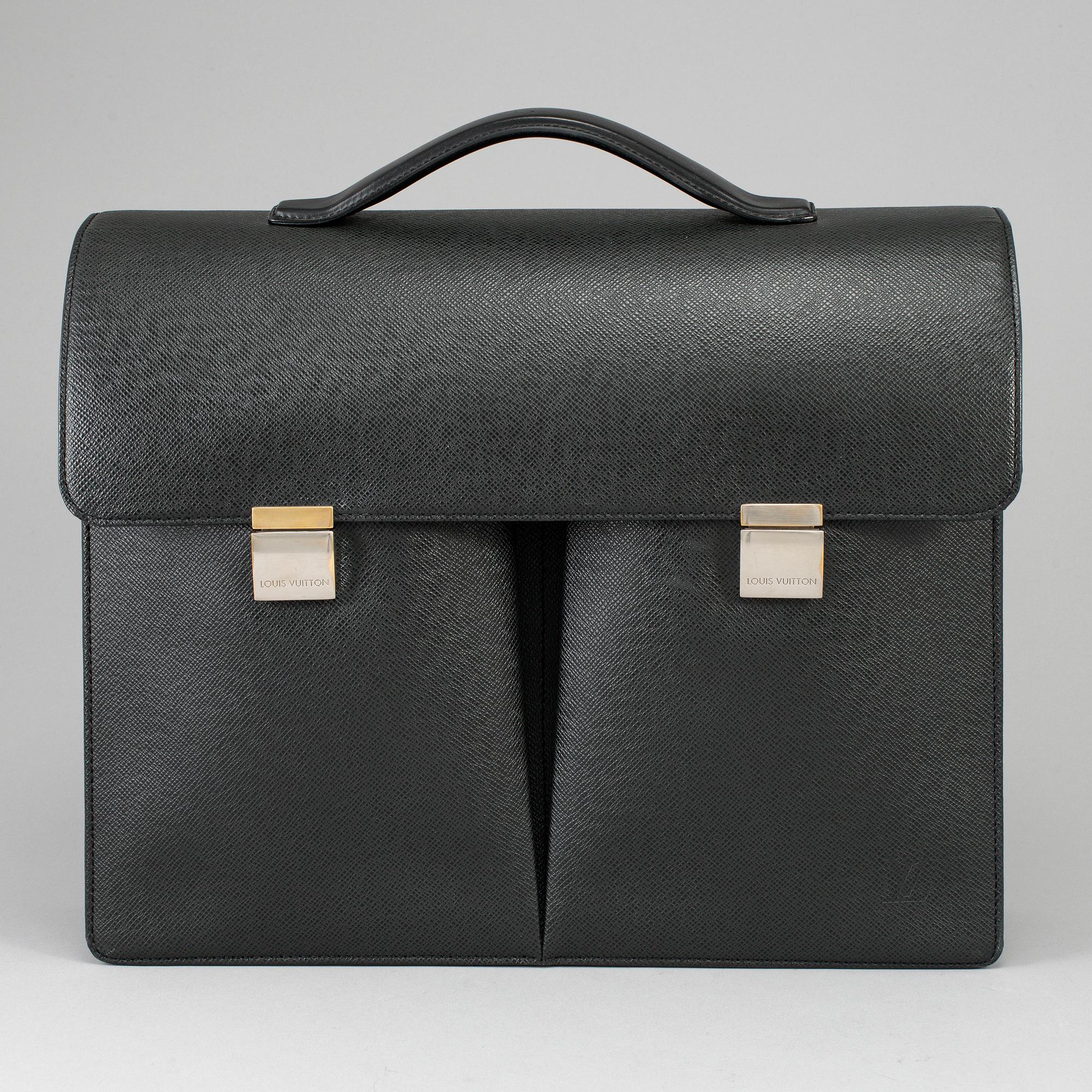 LOUIS VUITTON, a 'Serviette Kazan' briefcase.