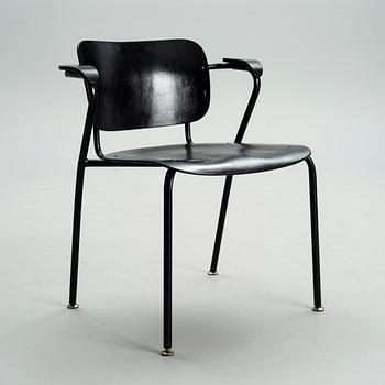 ILMARI TAPIOVAARA, A CHAIR. Lukki.