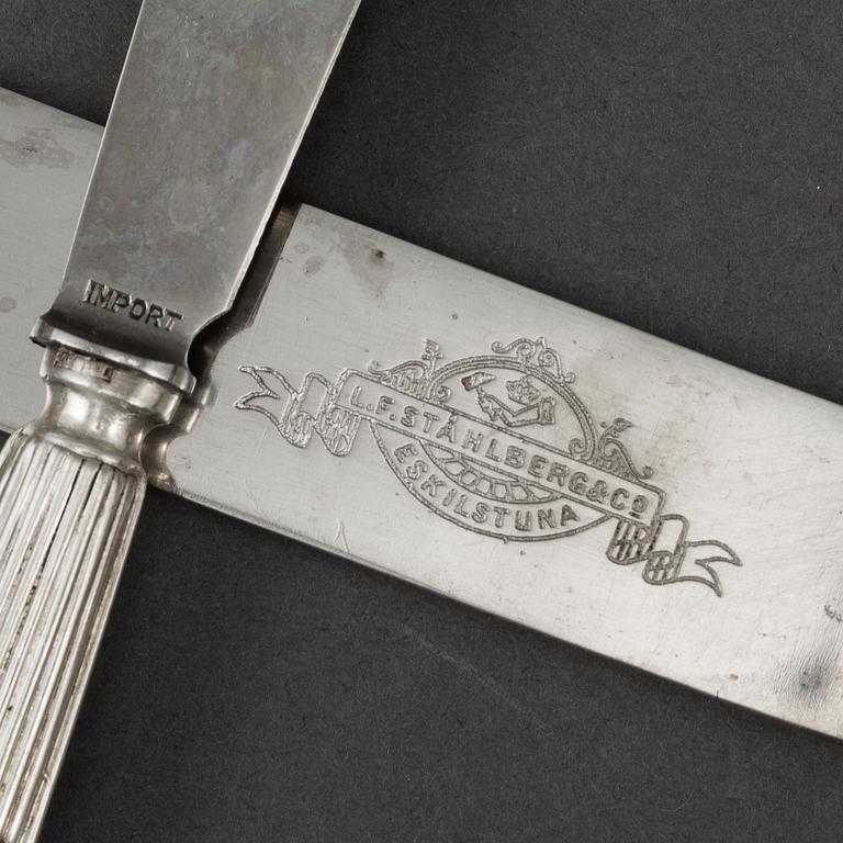 Gustaf Möllenborg, knivar 30 st, silver, Stockholm 1800-talets slut.