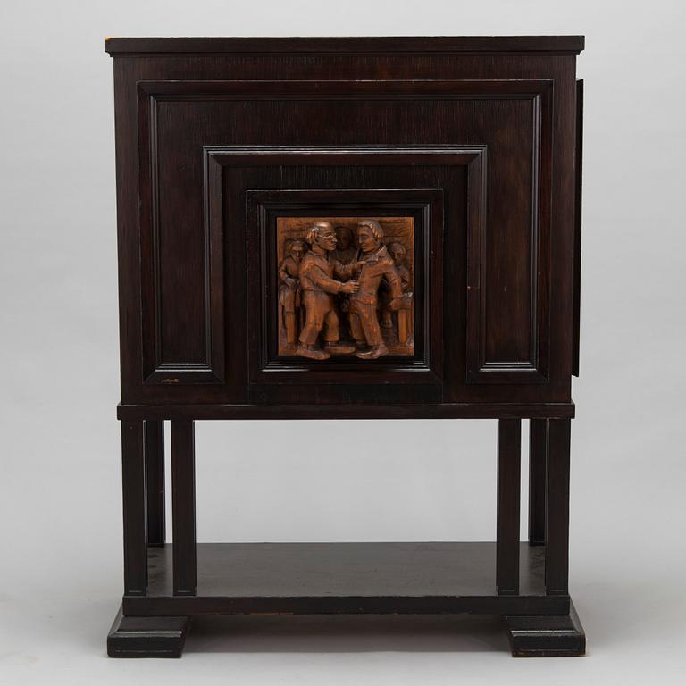 Birger Hahl och Hannes Autere, skåp och två stolar. Finland, 1930-tal.