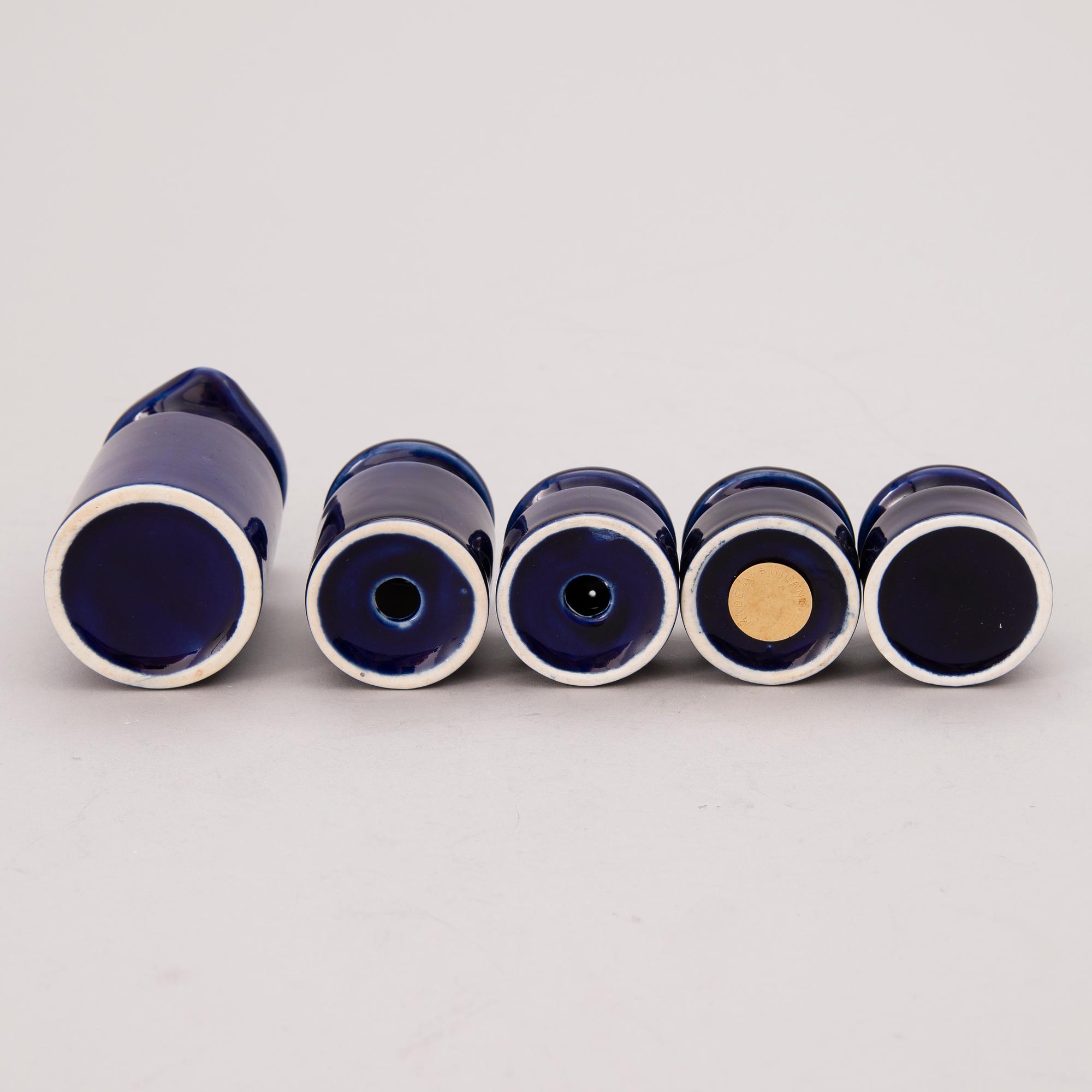 A 9 + 6-piece set of Kilta / Teema porcelain by Arabia, Finland.