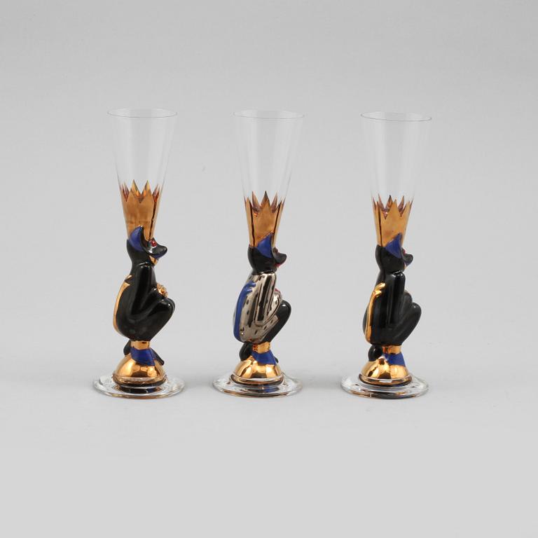 SNAPSGLAS, 3 st, "Nobel", Gunnar Cyrén, Orrefors, formgivna 1996.