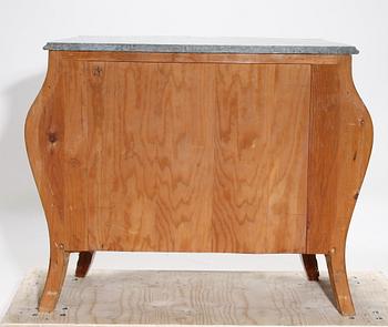 BYRÅ, rokokostil, 1900-tal.