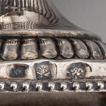 A Russian late 18th century parcel-gilt silver sugar-bowl, unidentified makers mark, Moscow 1799.